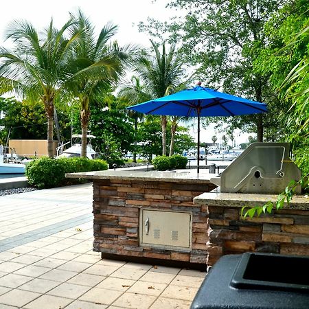Riviera Luxury Living At River Oaks Marina And Tower Miami Exteriör bild