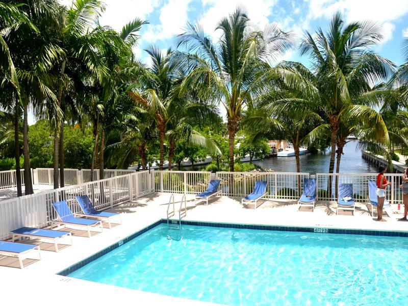Riviera Luxury Living At River Oaks Marina And Tower Miami Exteriör bild