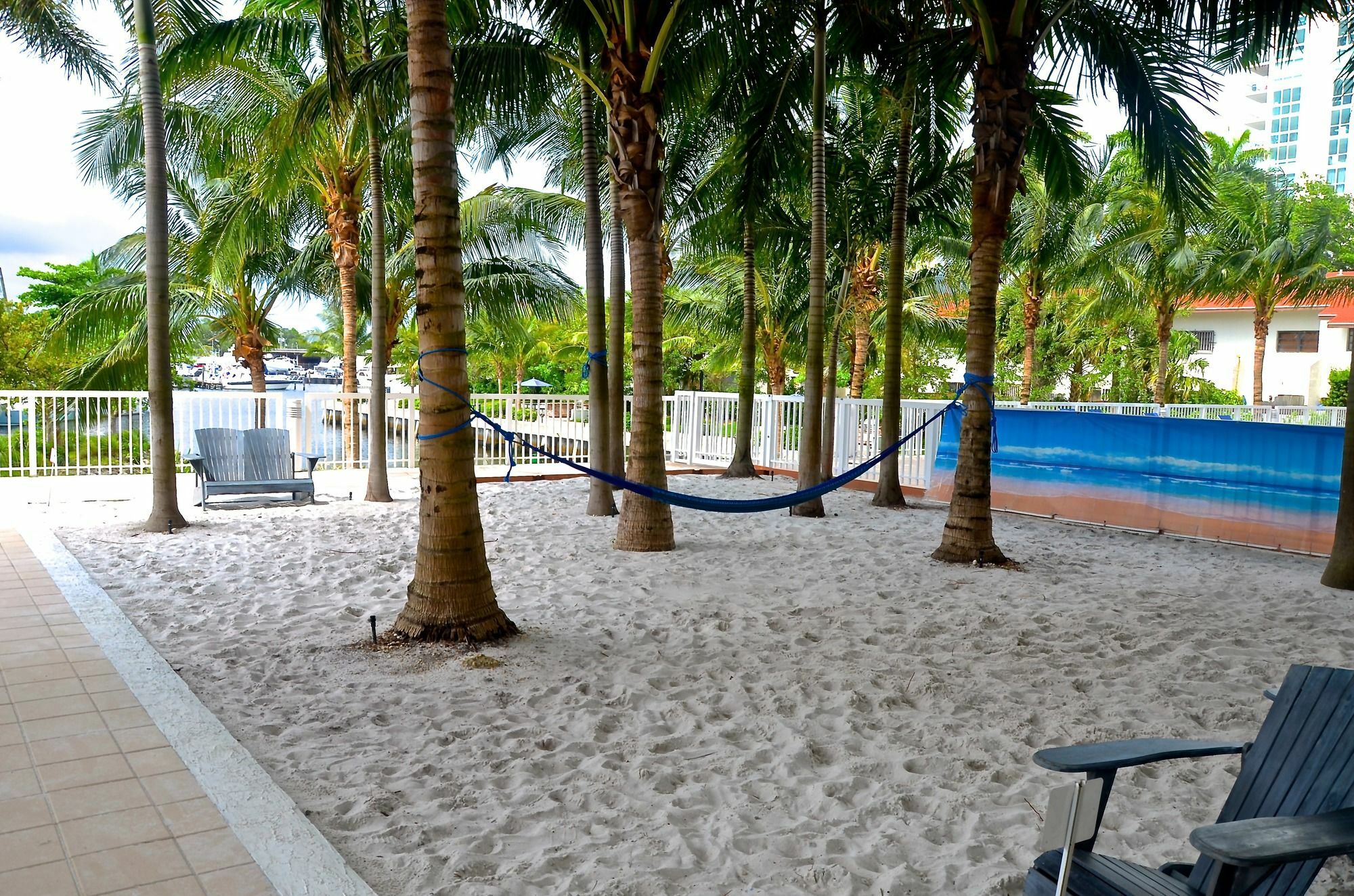Riviera Luxury Living At River Oaks Marina And Tower Miami Exteriör bild