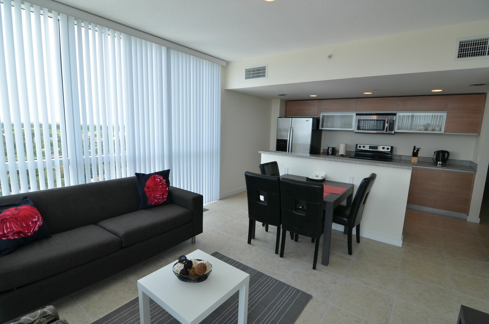 Riviera Luxury Living At River Oaks Marina And Tower Miami Exteriör bild